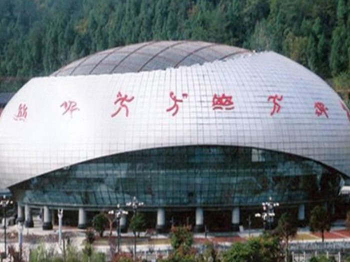 肇庆体育中心球形网架加工安装
